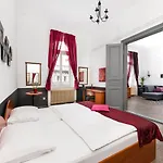 Karma Boutique 3*