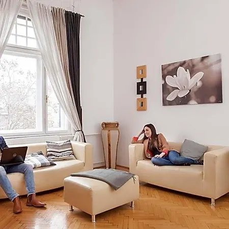 Hotel de apartamente Karma Boutique