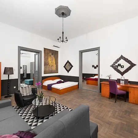 卡玛精品公寓酒店 3*