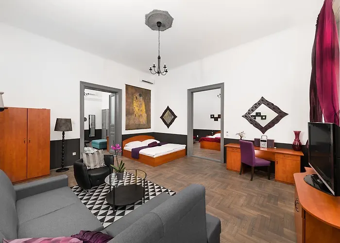 卡玛精品公寓酒店 3*