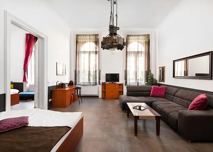 卡玛精品公寓酒店 3* 布达佩斯