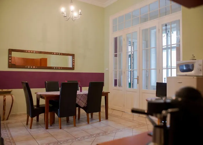 卡玛精品公寓酒店 3*