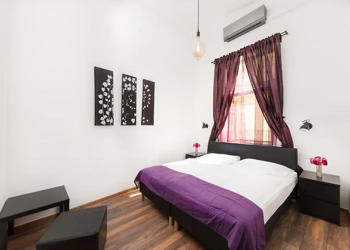 卡玛精品公寓酒店 3* 布达佩斯