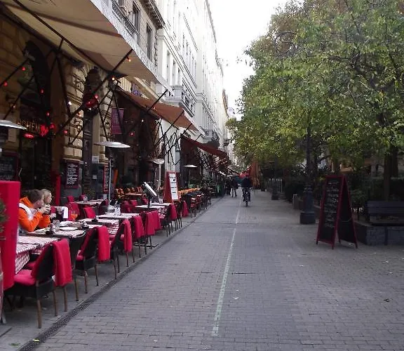 Lejlighedshotel Karma Boutique 3*