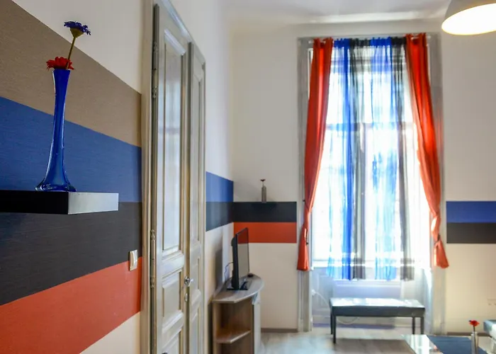 Karma Boutique Aparthotel 3*